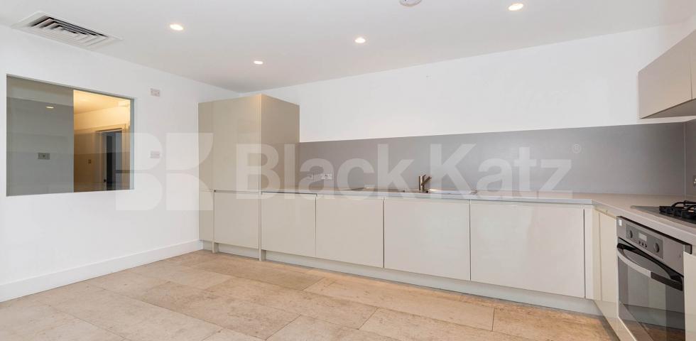 			2 Bedroom, 2 bath, 1 reception Apartment			 TABERNACLE STREET EC2A, OLD STREET - SHOREDITCH - LIVERPOOL STREET